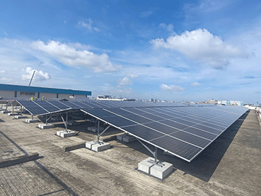 Nuovo progetto solare sul tetto piano in acciaio ZAM completato da 785 kW, Singapore